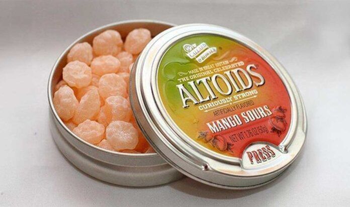 Throwback 2000s foods - Tin of Altoids Sours