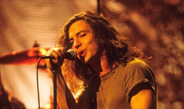 Eddie Vedder singing